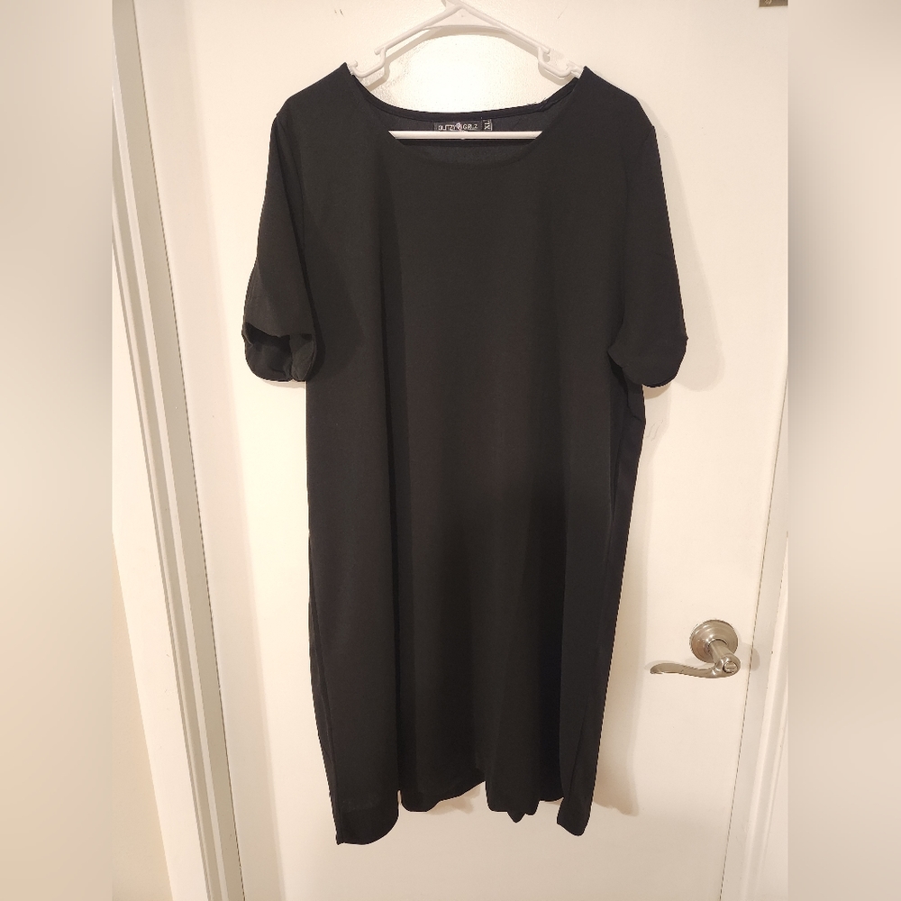 Scalloped black dress size XL